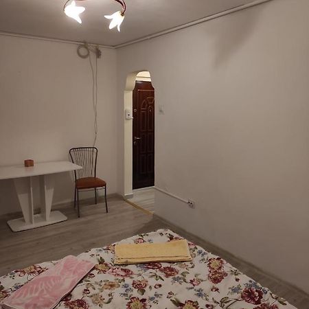 Garsoniera Turda Appartement Buitenkant foto