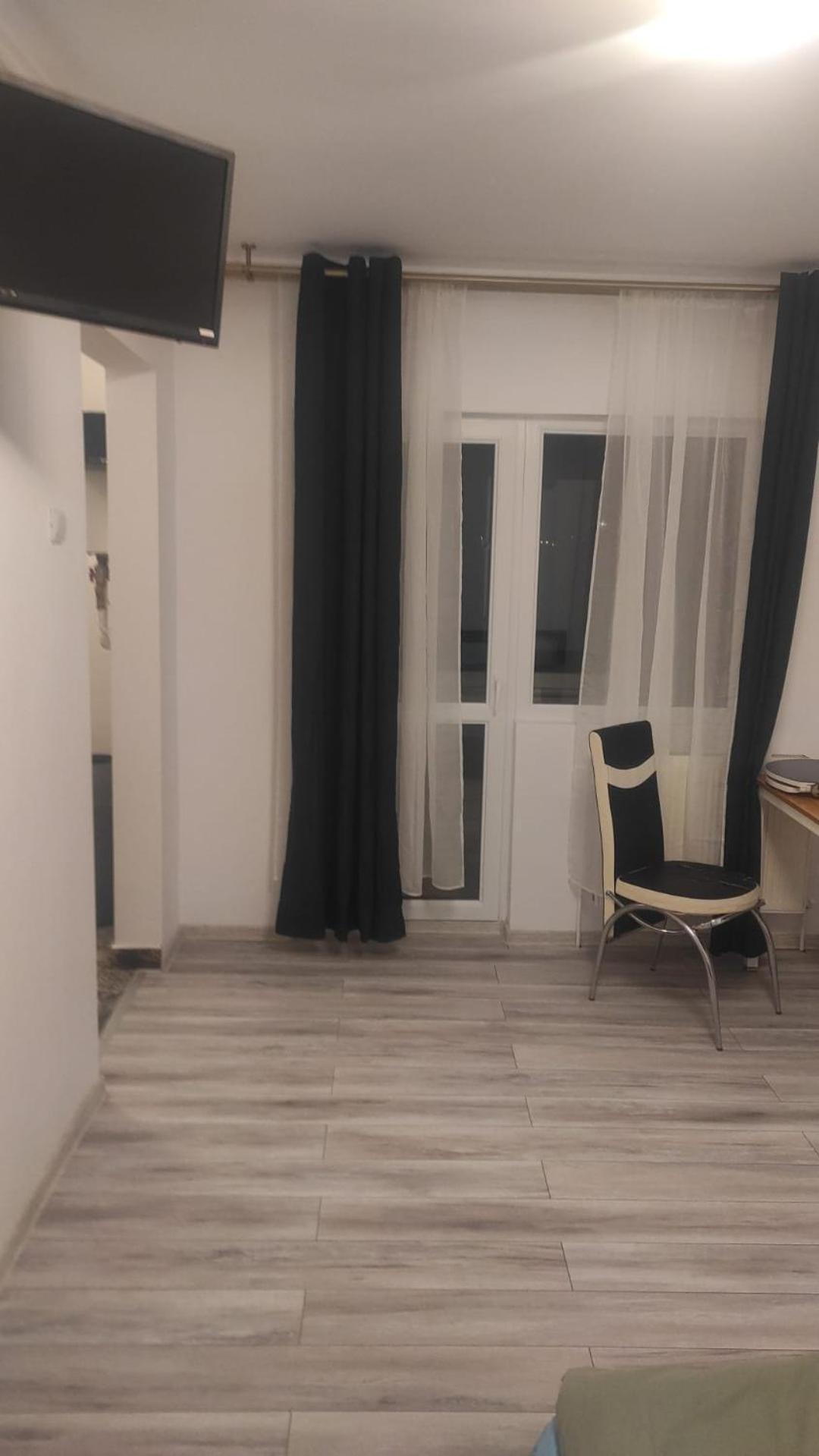Garsoniera Turda Appartement Buitenkant foto